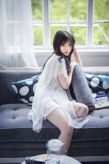 一只梨花压海棠